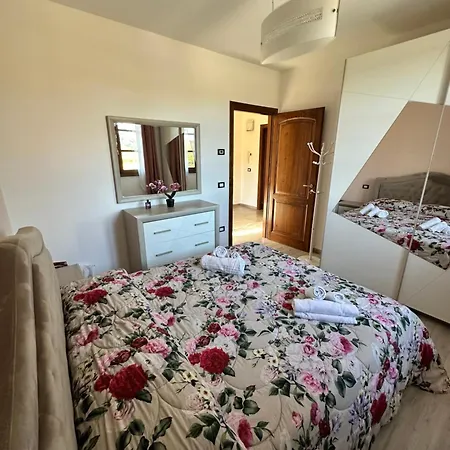 Eli Villa Montescudaio