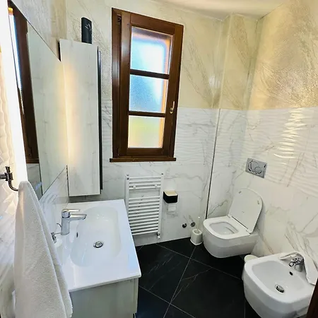 Eli Villa Montescudaio